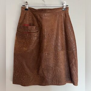 VINTAGE TANNERY WEST CROCODILE EMBOSSED LEATHER PENCIL SKIRT
